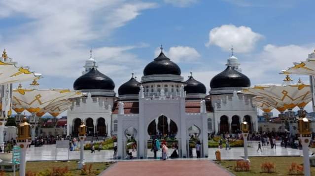 https://s3.us-east-2.amazonaws.com/partiko.io/img/muna84-baiturrahman-mosque-banda-acehgnwgg7vr-1535900561439.png