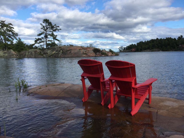 https://s3.us-east-2.amazonaws.com/partiko.io/img/offgridlife-photography-view-from-georgian-bay-sunm6w5b-1541011078166.png