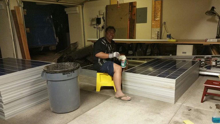 https://s3.us-east-2.amazonaws.com/partiko.io/img/pixelcolada-cleaning-solar-panels-1528228658226.png