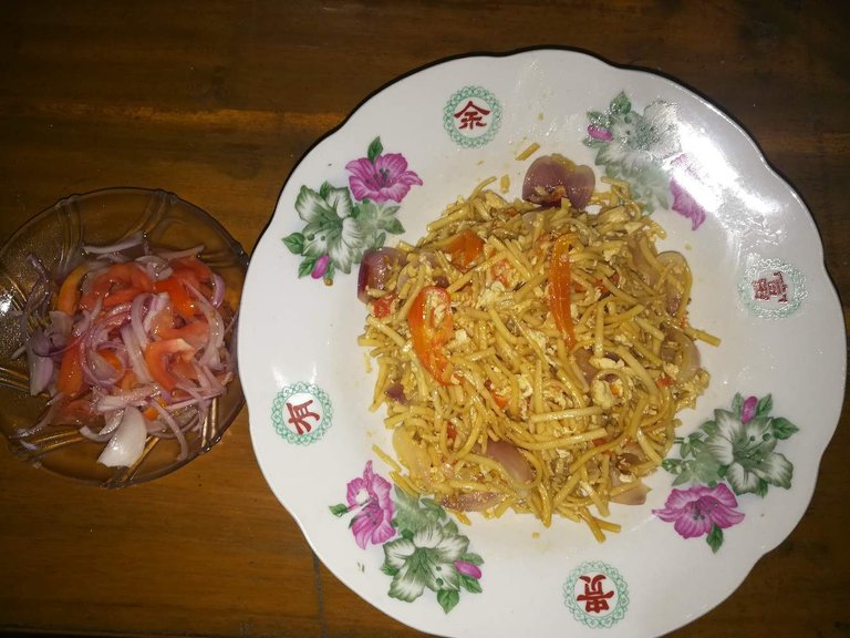 https://s3.us-east-2.amazonaws.com/partiko.io/img/sayaraungko96-fried-noodle-1534276773763.png