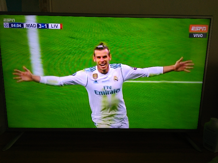 https://s3.us-east-2.amazonaws.com/partiko.io/img/snmelinger-otro-gol-real-madrid-3--liverpool-1-1527366729098.png