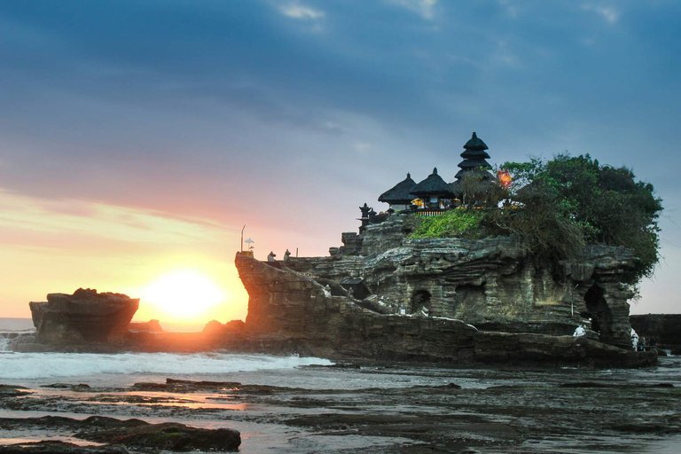 https://s3.us-east-2.amazonaws.com/partiko.io/img/steepphotos-a-temple-for-photography-1528489312040.png