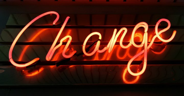 change_sign_neon_720.jpg