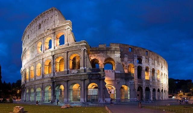 1024px-_Colosseum_in_Rome_Italy_-_April_2007