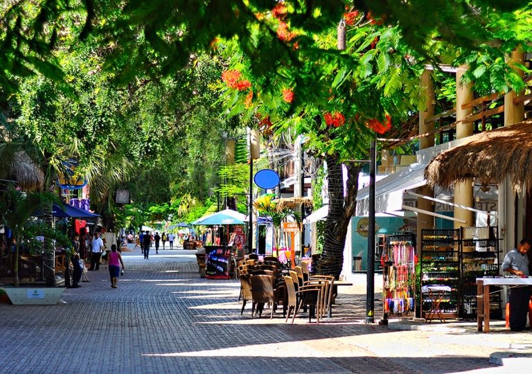 playa del carmen street.jpg