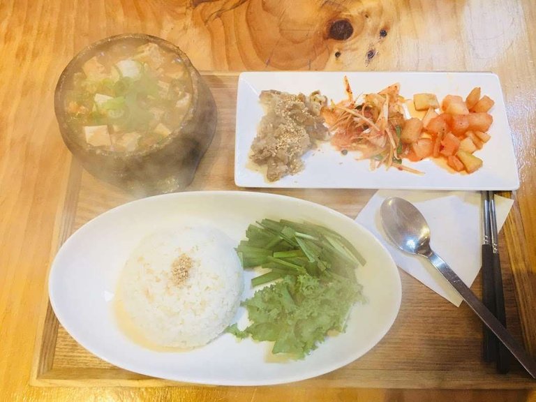 양지 부추 된장비빔밥.JPG