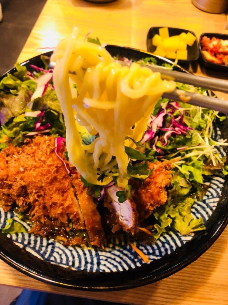 라멘 한젓가락.jpg