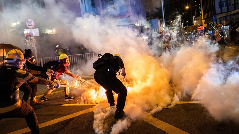 Image Source https://www.nytimes.com/2019/08/03/world/asia/hong-kong-protest.html