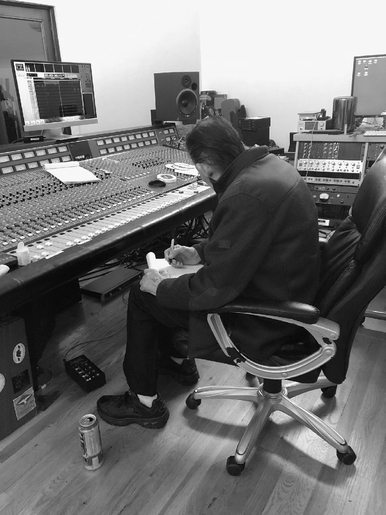 27092116aaf78567619912a7045ae13e