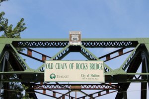 Old Chain of Rocks Bridge