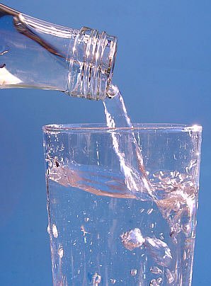 Stilles_Mineralwasser.jpg