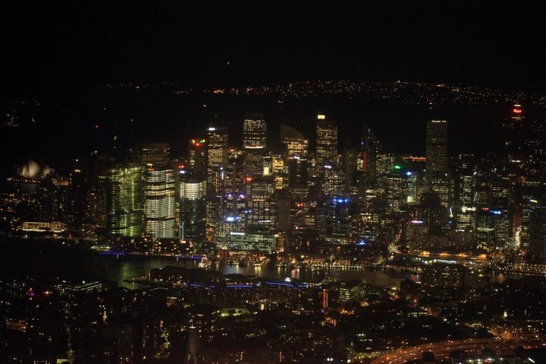 Window_Seat_over_Sydney_by_Quoll_Pengo_Peter_Halasz_DSC_7381.jpg
