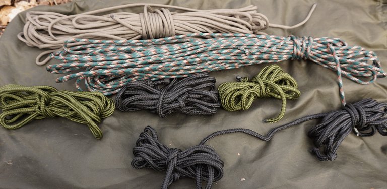 Paracord Cordage for Tarps Bashas Hootchies.JPG