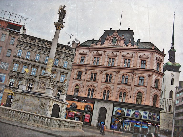 Brno3-Freedom Square.jpg