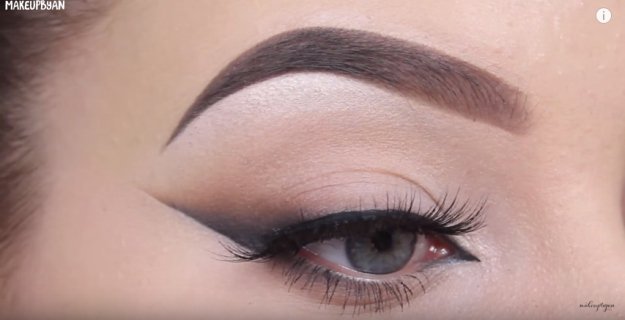 Smokey-Winged-Eyeliner-Tutorials-07-1.jpg