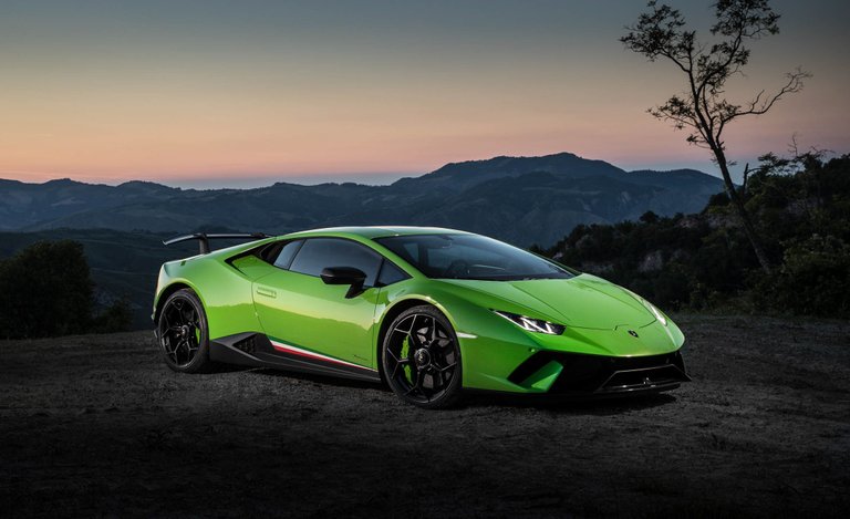 2018-Lamborghini-Huracan-Performante-217.jpg