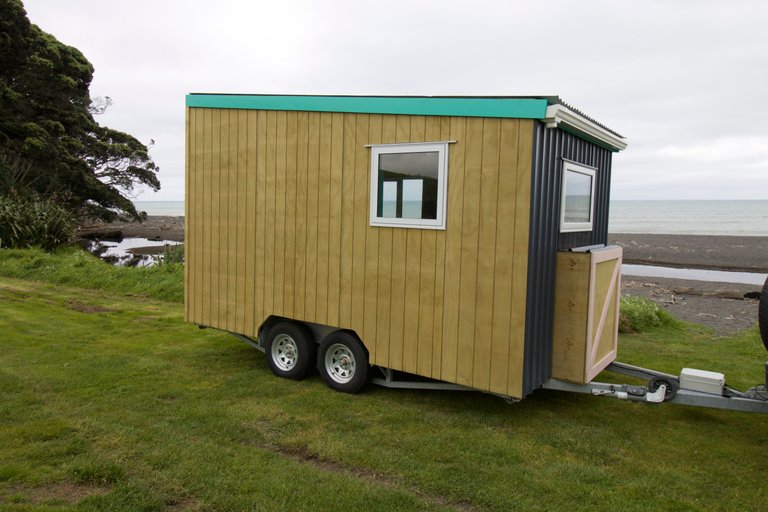 tinyhouse1.jpg