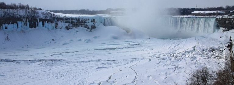 niagra falls march 2015._3051_edited-1.JPG