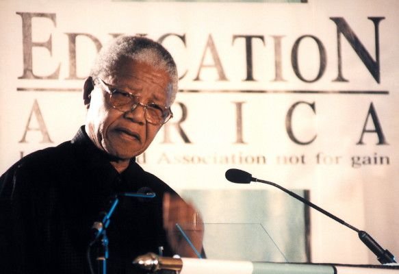 Mandela-EA-PRESIDENTIAL-AWARDS1-583x400.jpg