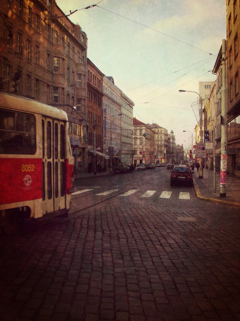Prague_tram.jpg