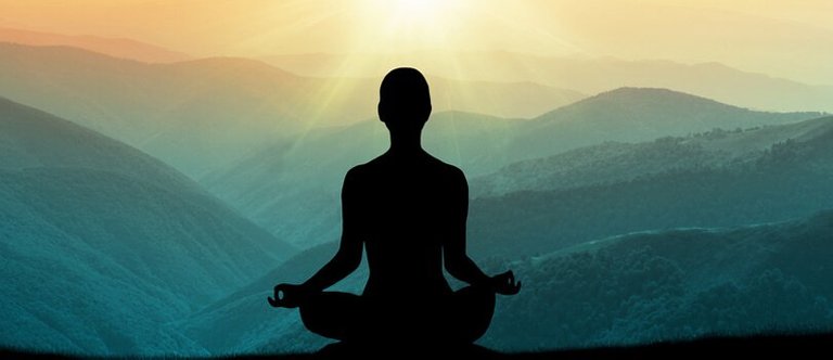 xmeditation_und_yoga_810x350.jpg.pagespeed.ic.tDg570pxag.jpg