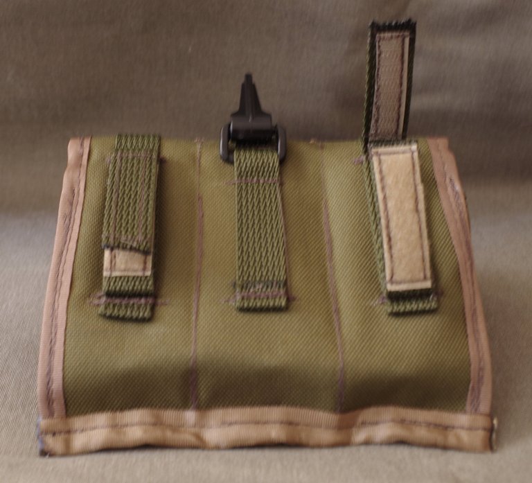 Micro Smoke Triple Pouch 16 Dec 2017 (14)_NEW.jpg