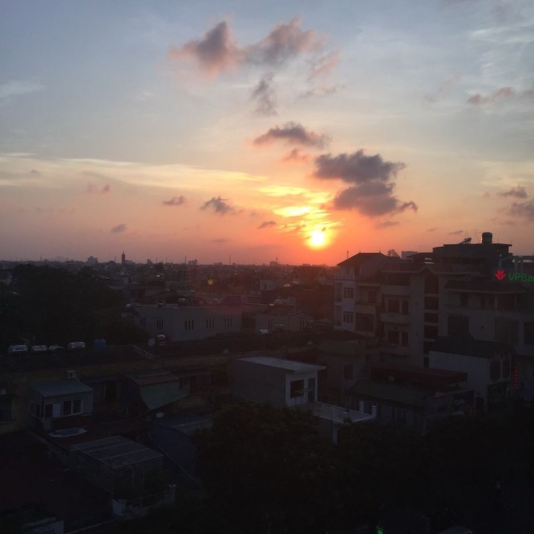 hai phong sunset from apartment.jpg