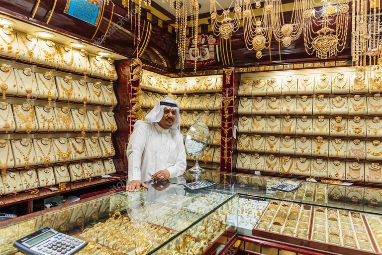 depositphotos_40658137-stock-photo-gold-market-in-dubai-uae.jpg