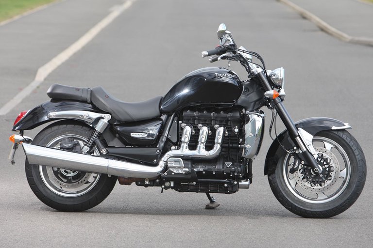 Triumph_Rocket_III_MN_12.jpg