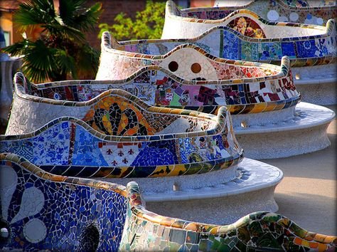 1d29e4c05e6dfa971634930af1e2ef2d--parc-guell-antonio-gaudi.jpg