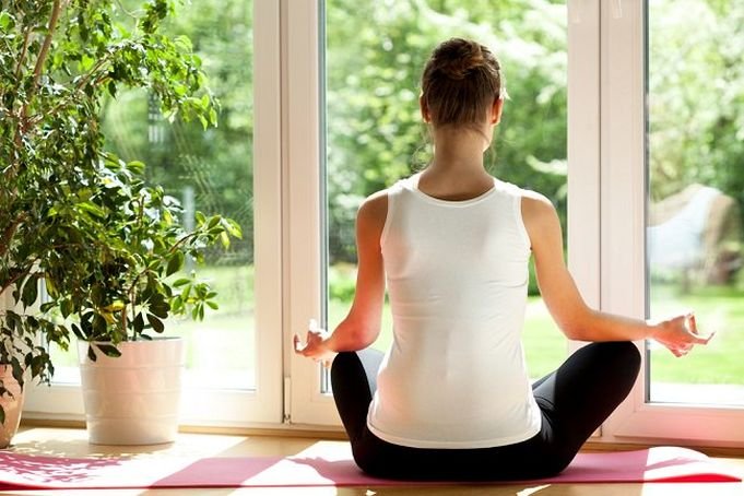 Yoga-en-casa peq.jpg