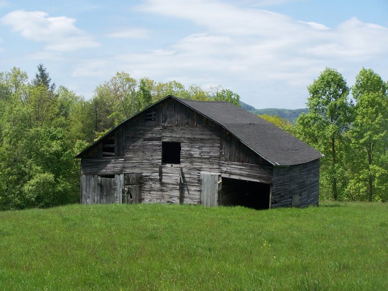 Old Barn off Rt 72.jpg