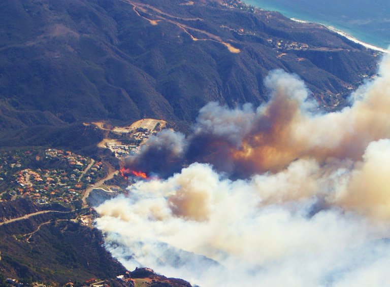 MalibuFire2007.jpg