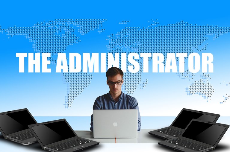 administrator-1188494_1920.jpg