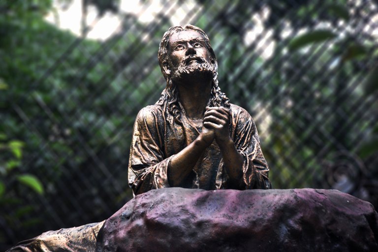 statue-of-jesus-2329014.jpg