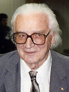 220px-Konrad_Zuse_(1992).jpg