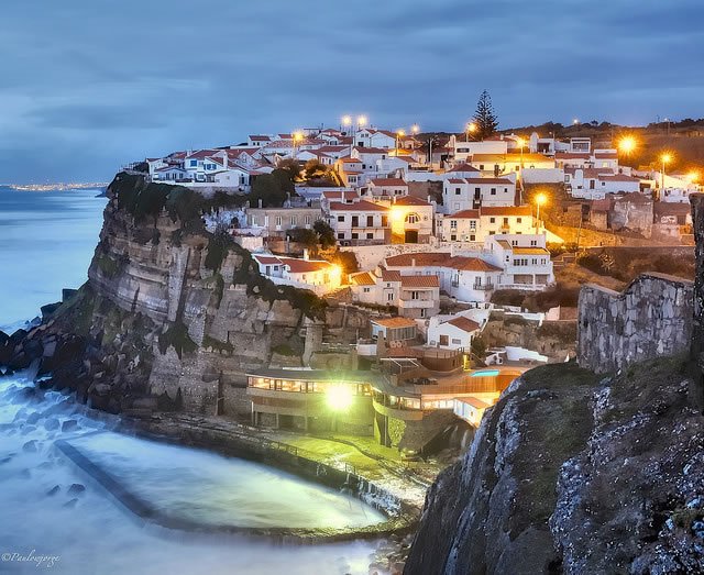 Azenhas do Mar, Portugal.jpg