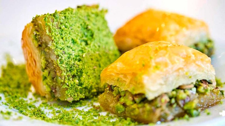 gaziantep-imam-cagdas-baklava.jpg