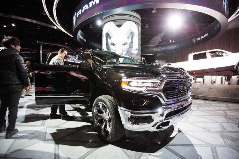 detroit_auto_show_2018_dodge_ram_5760.jpg