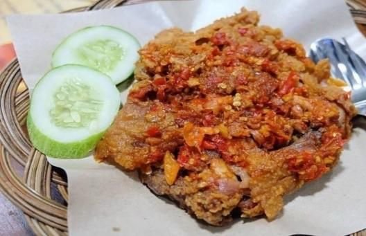 ayam geprek.jpg