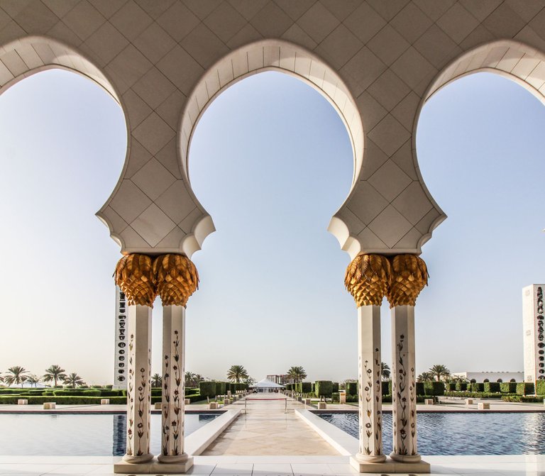grand-mosque-arches.jpg