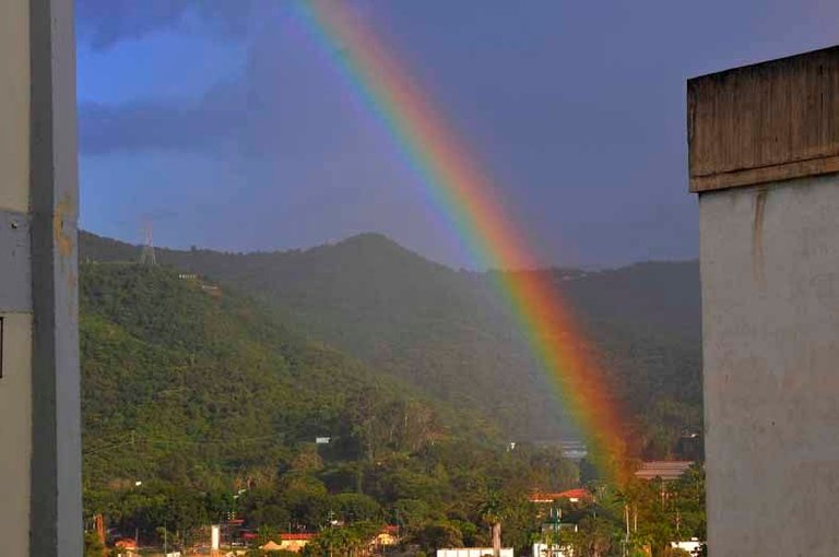 S.CLEMENTE-ARCO IRIS SOBRE F TIUNA.jpg