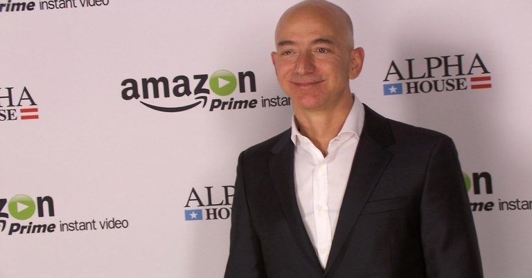 104614184-makeit_07262017_bezos_billionaire_number_1_mezz.1910x1000.jpg