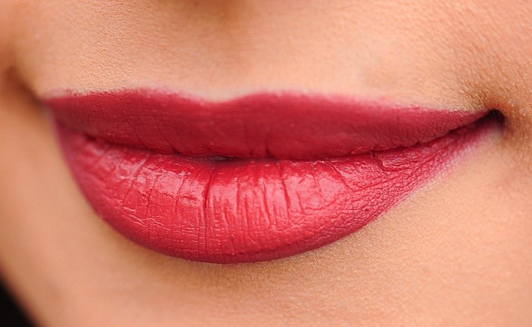 lips-1690875_960_720.jpg