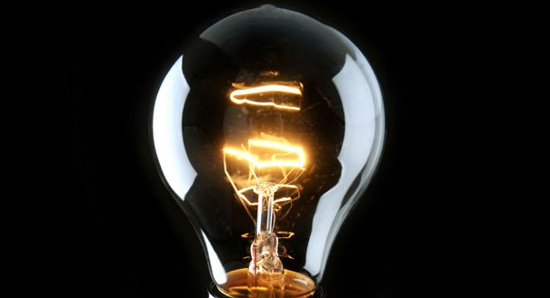 110707_lightbulb_ap_328.jpg