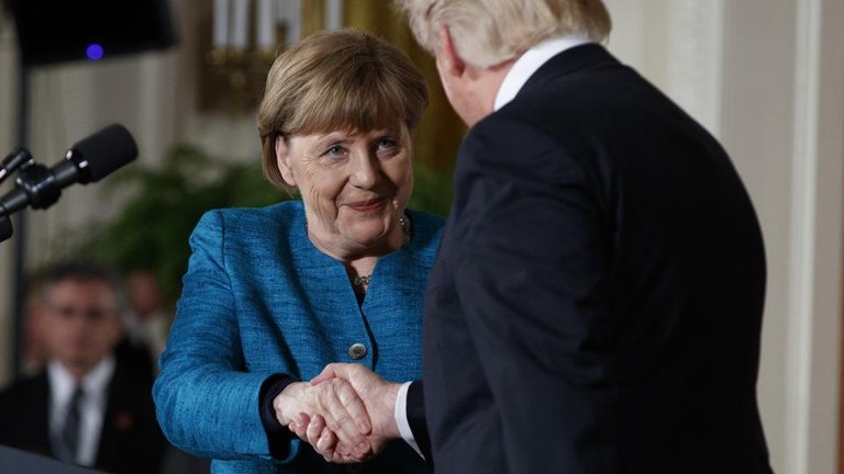 donald-trump-angela-merkel_dfb63c70-a4e3-11e7-b007-413935cf253f.jpg