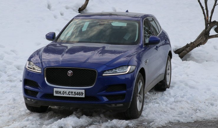 Jaguar F Pace (14).jpg