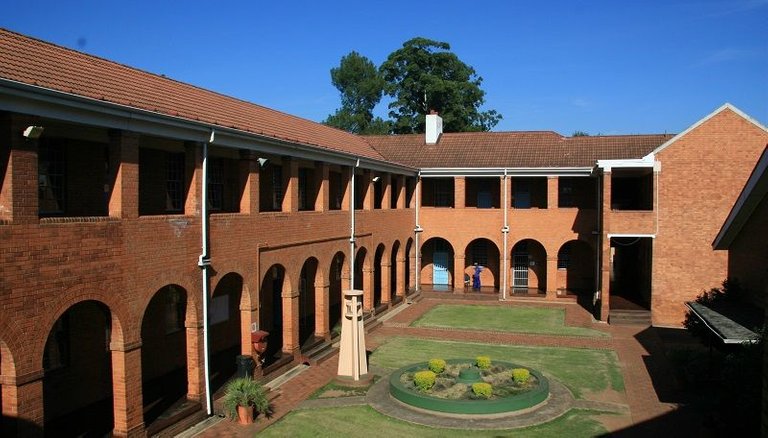 Voortrekker_Senior_Primary.jpg