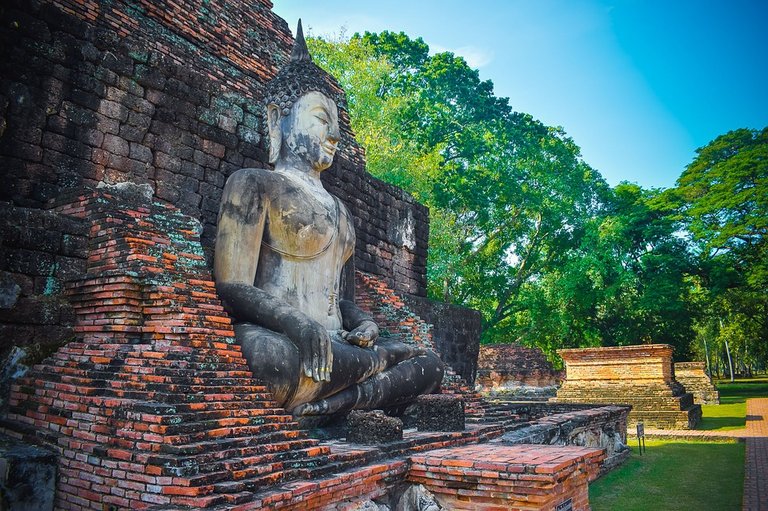 sukhothai-historical-park-1924567_960_720.jpg