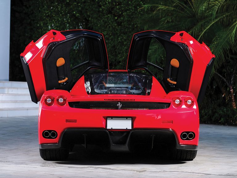 Ferrari-Enzo-7.jpg